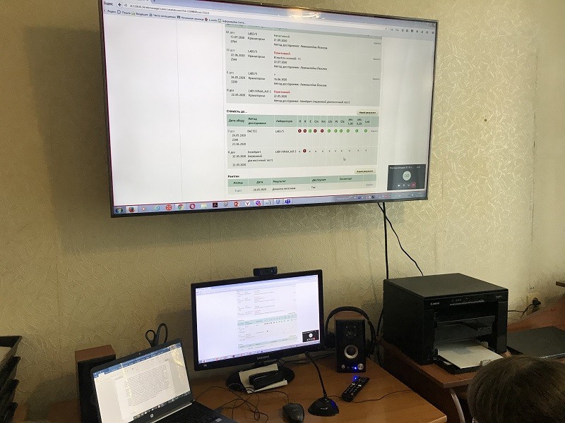 Обладнання для дистанційної роботи допомагає у лікуванні туберкульозу в Донецькій області